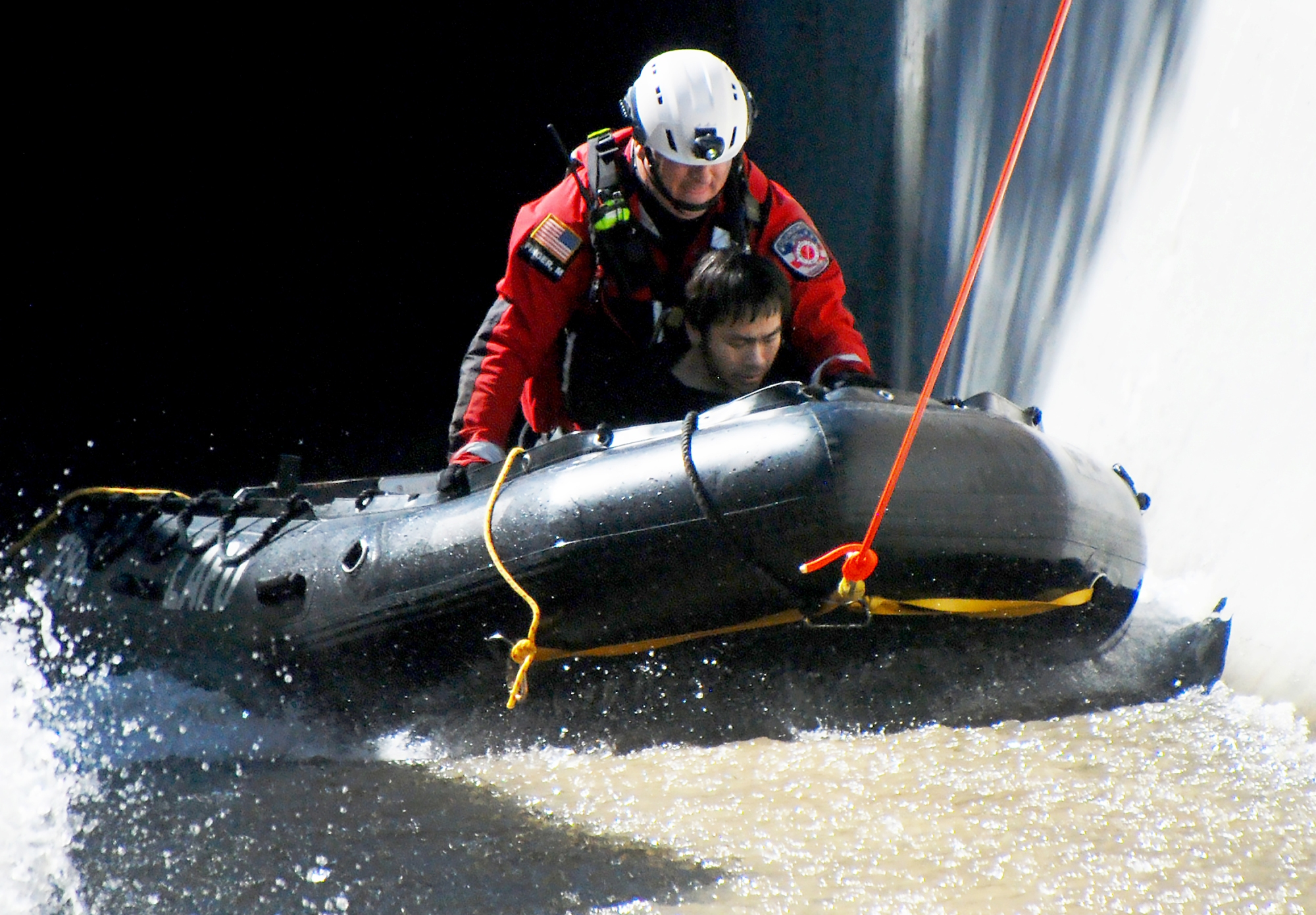 inflatable kayak tunnel rescue